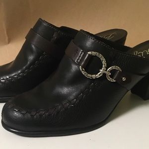 Brighton Gemini black mules/clogs